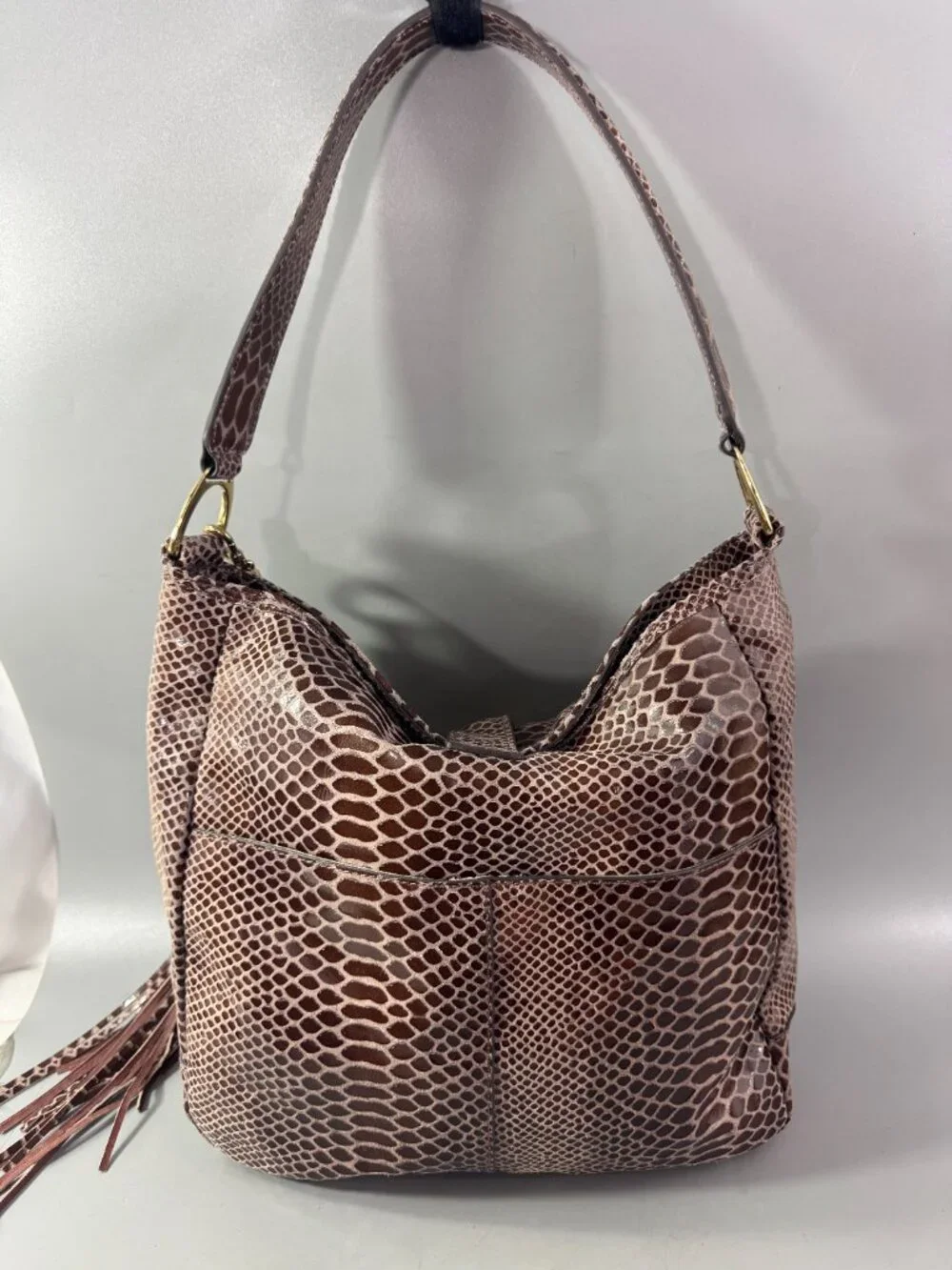 NWOT G.I.L.I Sienna Cobra Brown Leather Stirrup Fringe Hobo Bag - Picture 5 of 15